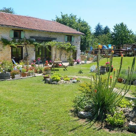 Vila Chez Daisy Montbron Exteriér fotografie