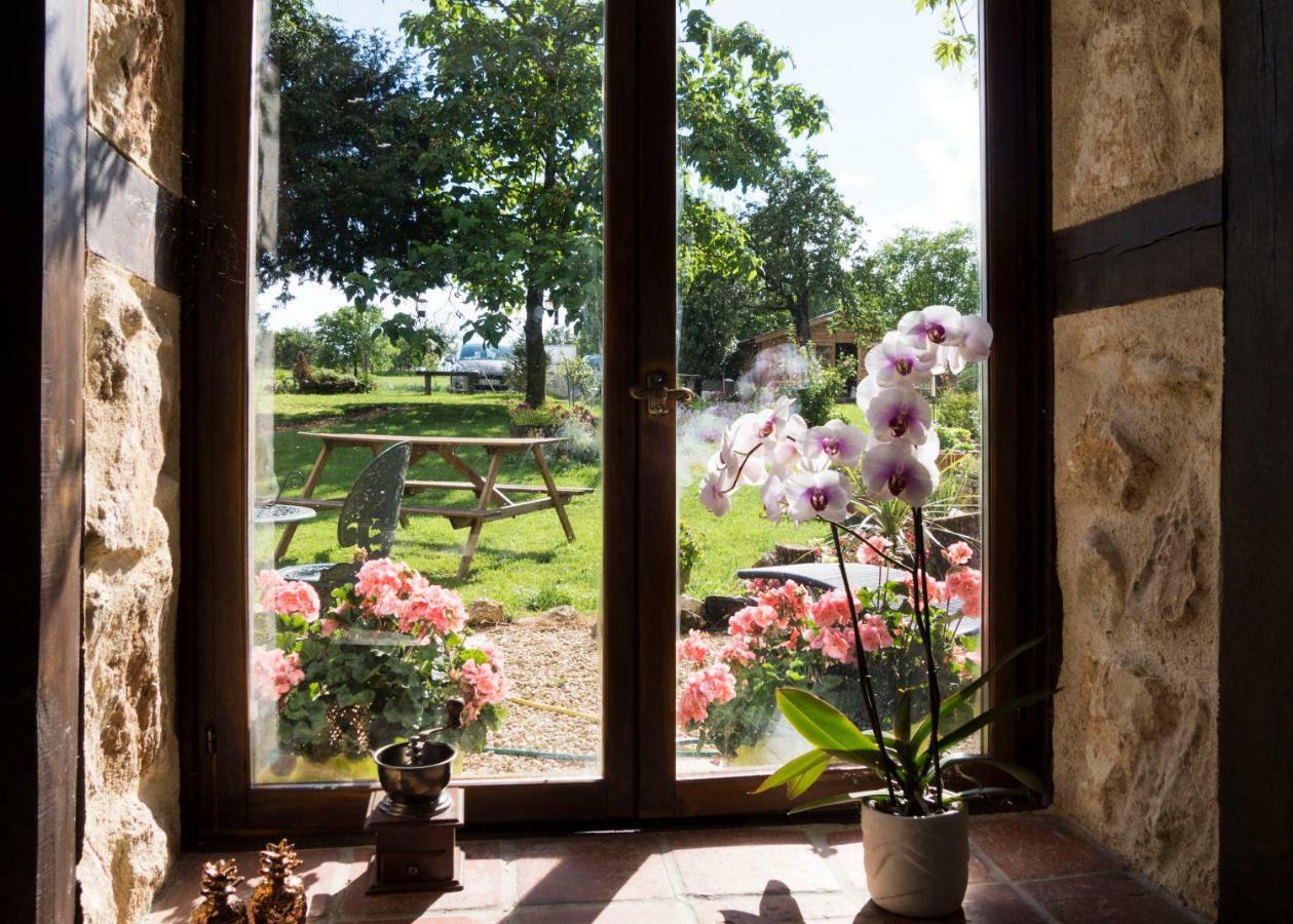 Vila Chez Daisy Montbron Exteriér fotografie